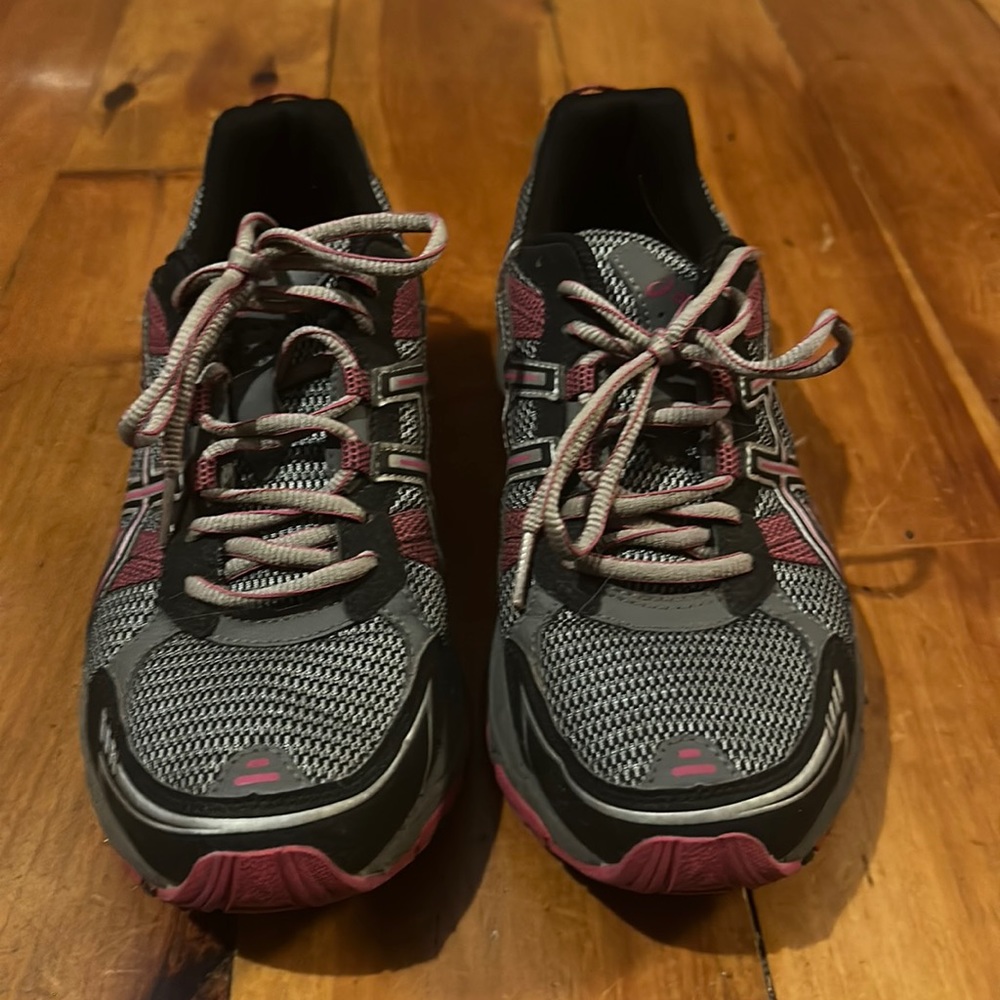 ASICS  Womens Sneakers